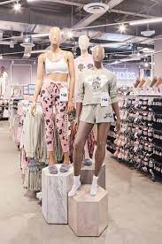 But does its super cheap price tags belie larger costs to the environment, workers, and animals? Primark Is Proud To Share Our 12th Store In The Usa Located On State Street In Chicago Just Steps From The Mag Mile Primark Usa