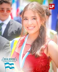 Los rostros más bellos! Hermosas estudiantes engalanaron los desfiles  patrios 2025 en Santa Bárbara FOTOS: Christopher Medina l Cortesía a LA  PRENSA #DesfilesHonduras2025 #15deSeptiembre2025 #Independencia2025