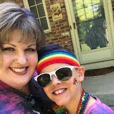 Enid Stevens's Instagram, Twitter & Facebook