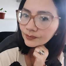 jenniferlovehewitt is here tomorrow! 💛