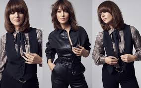 Her disillusionment with the music… read more. Monica Bellucci Dazzles In Cartier S Iconic Love And Juste Un Clou Bracelets Tatler Malaysia