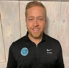 Tyler Lovell's Instagram, Twitter & Facebook