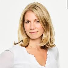 Laura Dam Villena MRICS