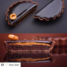 Repost Kica Kiev Chocolate Chocolat Bonbon Bonbons Chocolatier Chocolate Cake Gateau Mirrorglaze Tarte Caramel Chocolatiere Gateau Recettes Sucrees