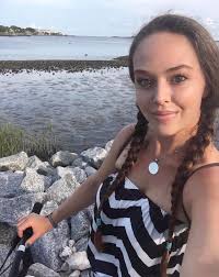 Haaa! Some kid saw me taking this selfie and asked for my FL+ instantly  🤣🫡 ride on, little dude!