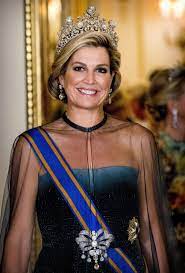 When i think of máxima, this is the outfit i'm thinking about. Who Is Queen Maxima Of The Netherlands When Was Her Wedding And Who Are Her Sisters