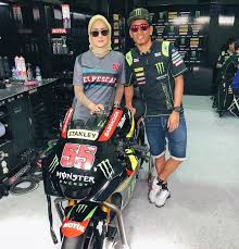 Maybe you would like to learn more about one of these? Suzana Manaf Wags Berhijab Pendatang Baru Di Paddock Motogp