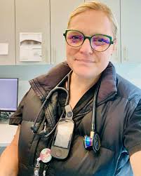 Last week, senior Claire Wuethrich shared her Honors Research—an inspiring  project exploring whether birth control could support shelters in managing  ever-growing stray animal populations. 🐾 This experience gave her hands-on  research skills,