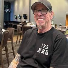 It's a sad day to lose a legend! @tommys_angel and I met when I was in a  very low point of my life and high point of my career. He was so