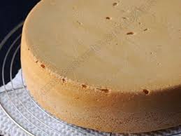 Une Genoise Poids Plume Recette Ptitchef Recette En 2020 Idee Recette Dessert Recette Genoise Recette Gateau Genoise