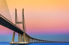 A ponte vasco da gama atravessa o rio tejo, ligando a região de montigo e alcochete a lisboa e sacavém. Ponte Vasco Da Gama Lisboa Vasco Da Gama Brigde Lisbon Flickr