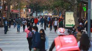En total serán 25 las comunas que retroceden a cuarentena en el país, una fase que será más estricta y acotada a 4 semanas. Revisa Las 14 Comunas Que Este Jueves Salen De Cuarentena Mega