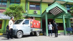 Maybe you would like to learn more about one of these? Andalkan Pasokan Listrik Pln Unbk Jatim Tak Pakai Genset Surya