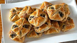 Barquitas de endivias (ver receta) con diferentes rellenos. Hojaldres Rellenos Gourmet Baratos Y Muy Faciles Recetas De Entrantes Y Aperitivos