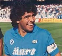 مارادونا كان رسام كرة القدم وسنقوم بتسمية ملعب سان باولو باسمه. Ù…Ø§Ø±Ø§Ø¯ÙˆÙ†Ø§ Ø§Ø±ÙŠØ¯ Ø§Ù„Ø¹ÙˆØ¯Ø© Ø§Ù„Ù‰ Ù†Ø§Ø¨ÙˆÙ„ÙŠ ÙˆØ§ØµÙÙŠ Ø§Ù…ÙˆØ±ÙŠ Ø§Ù„Ø¹Ø§Ù„Ù‚Ø©