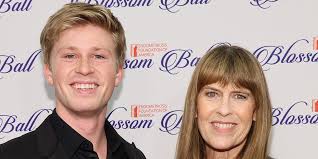 DWTS: Robert Irwin Cries Honoring Mom Terri, Dad Steve