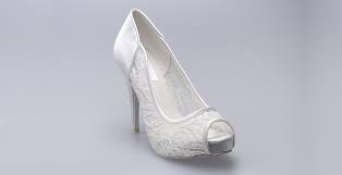 Regala ai tuoi piedi una giornata di relax con la nostra collezione di scarpe basse da donna, comode, ma non per questo meno eleganti. Nozze Da Favola Vende Scarpe Da Sposa Bellini A Milano Nozze Da Favola Milano Abiti Da Sposa E Cerimonia