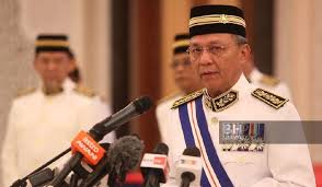 Baru je beberapa hari pegang jawatan mb, banyak pulak kontroversi yang dikaitkan dengan osman. Cabaran Pasca 100 Hari Menteri Besar Johor Yang Getir Suara Merdeka