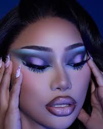 Photo posted by Melly Sanchez (@thefashionfreakk)