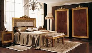 3 ways to decorate with quilts a quilt adds warmth to a room in more ways than one. 25 Traditional Bedroom Design For Your Home