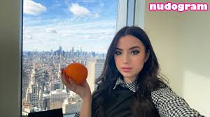 Ashley St Clair  ashleysinclair0  ashstclair  sexlaptop  stclairashley  Гола изтичане OnlyFans снимка 13 - Nudogram v2.1