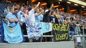 Die details zur tat sind erschütternd, die hintergründe besorgniserregend und die folgen könnten unvorhersehbar sein: Keine Frauen In Den Ersten Reihen Lazio Ultras Sorgen Fur Eklat Goal Com