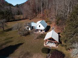Creekside Mountain Retreat Steps Away From The At Cottages For Rent In Hampton Tennessee United States