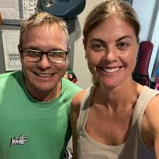 Snapped! The intellect and cunning of this squirrel is awesome! 🐿️ It's so  fascinating when we take time to watch other living beings go about their  life