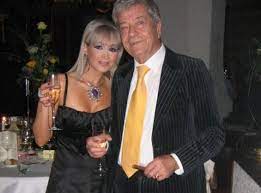 Dichiseanu died in the floreasca hospital in bucharest on 20 may 2021, aged 87, after having stayed months hospitalized there. Ion Dichiseanu Din Nou La Spital AnunÈ›ul FÄƒcut De Ioana Fiica Lui Totul Este Din Cauza Unei InvestigaÈ›ii FÄƒcute GreÈ™it Galerie Foto Stiri Vedete Si Evenimente Viva Ro
