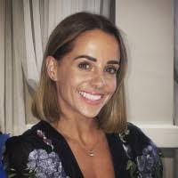 Amanda Bale's Instagram, Twitter & Facebook