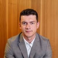 3800+ perfiles de «Schenkel»