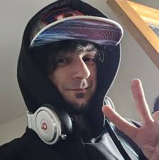 If shes got so much as a nose hair I'm gonna let her have it."