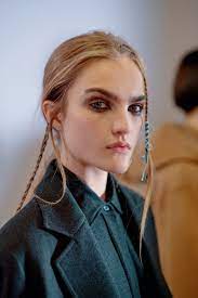 The 8 Top Beauty Trends Spotted At Fashion Week Fall Winter 2020 2021 Beauty Trends Top Beauty Products Beauty