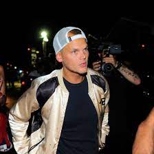 The subreddit for all things about avicii! Avicii Dead At 28 Remembering Tim Bergling Superstar Swedish Edm Dj Vogue