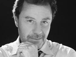 Un actor que ha pasado del plano del off … al set internacional.