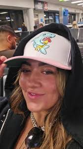 Kara Carson's Instagram, Twitter & Facebook