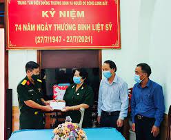 Sáng ngày 27/7, các địa phương trong tỉnh đồng nai cũng đồng loạt tổ chức viếng đền thờ, nghĩa trang liệt sĩ. Ib V9u9b48pz2m