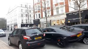 Bienvenu dans ce top de crash d'hypercar / supercar ! L Impressionnant Accident D Une Lamborghini Aventador En Plein Londres