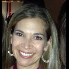 Lindsey Daniel (@lcyoes)