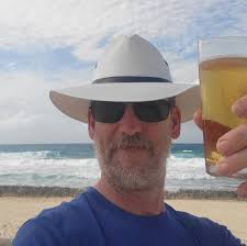 Is anyone else experiencing issues with the LEGO website?