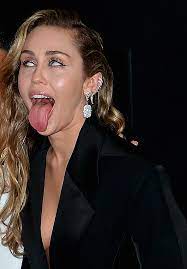 Miley Cyrus' Tongue w/ Enhanced Color (Gallery) : r/mileycyrustongue