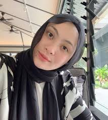 Datuk adnan abu hassan 6 january 1959 18 march 2016 was a malaysian composer and musician he is considered to be among the top notch individuals developi. Kesiannnnn Budak Comel Ni Dapat Mami Kepala Tingt0ng Gitu Berita Kopak Media