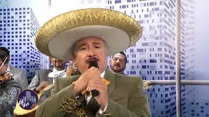 ¿Quién no recuerda a Javier Solís?, aquí en Piso 20 te traemos al Hijo del  “Rey del Bolero Ranchero”, con ustedes #gabrielsolís con su tema "En tu  pelo"., Fuerte el aplauso para este gran cantante, ...