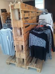 Negozio In Pallet Store Design Interior Clothing Store Interior Boutique Decor