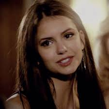 Elle Pratt (elleisellebackwards)