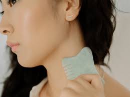 Gua Sha Tools Canada: What Are Jade Combs?