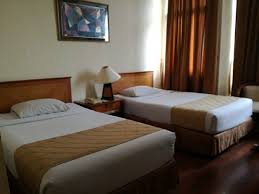 Desain kamar hotel identik mewah dan berkelas agar tamu nyaman untuk beristirahat maupun tempat bekerja. Hotel Bintang Wisata Mandiri Prices Reviews Jakarta Indonesia Tripadvisor