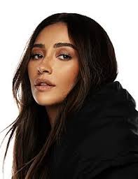 Paul Shay's Instagram, Twitter & Facebook