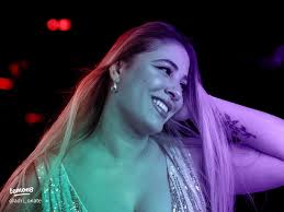 Elevate Your Style with New Balance 9060 Sneakers 🎀