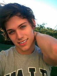 Handsome Guy Brown Hair Men Guys With Green Eyes Cute Guys
